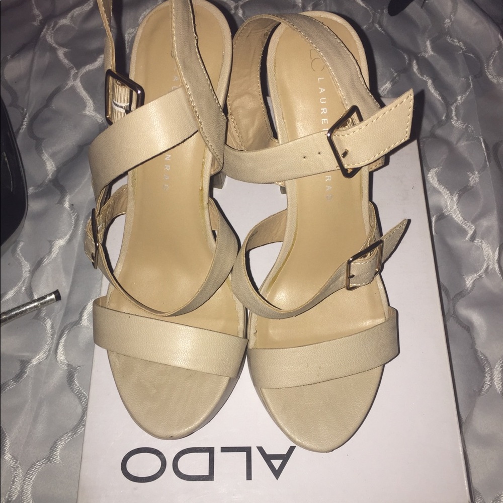 Lauren Conrad platforms